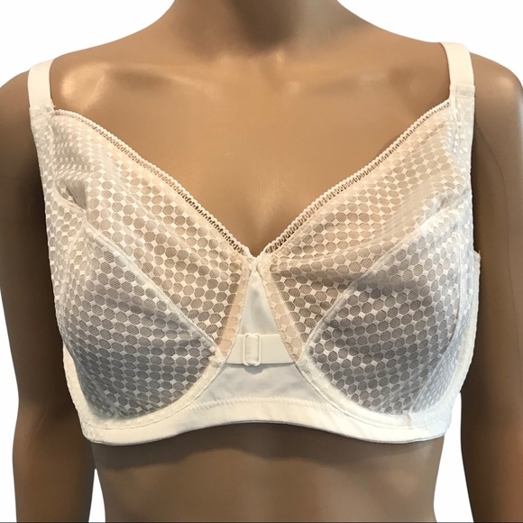 40DD Wonderbra cream lace bra